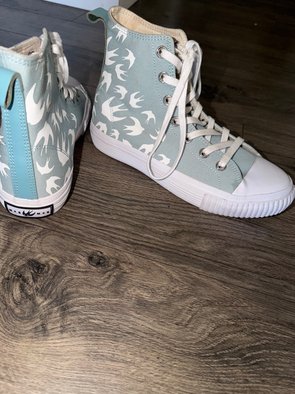MCQ by Alexander McQueen Swallow High-Top Sneakers NWOT Size EU 38